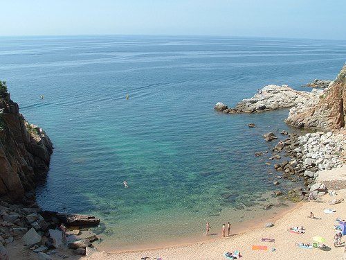 La Playa de la Mar Menuda, en Tossa de Mar, Girona, Costa Brava