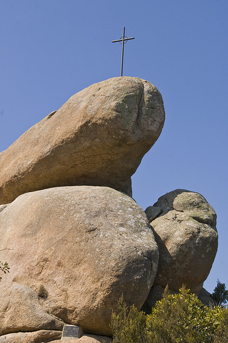 Se nos antoja una cierta forma fálica en la roca Pedralta de Sant Feliu de Guíxols. ¿No lo créeis vosotros también?