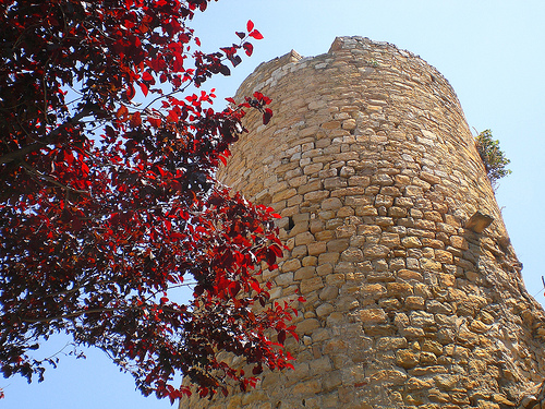 Torre de las Brujas, Torroella. La leyenda.