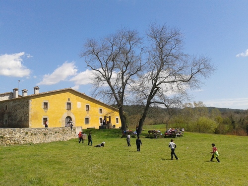 El Centro de Estudios de las Gavarras se encuentra en el Mas Vilallonga, en Cassà de la Selva
